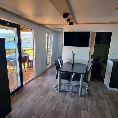 Kompleks wypoczynkowy Luxury Mobile Homes *